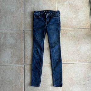 Hollister Skinny Jeans EUC